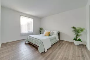 800 Brook Dr, Streamwood, IL 60107 - Photo 21