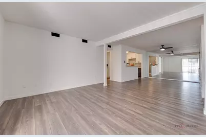 800 Brook Drive #1, Streamwood, IL 60107 - Photo 11