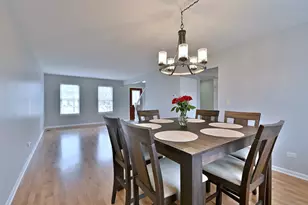 284 Bingham Cir, Mundelein, IL 60060 - Photo 11