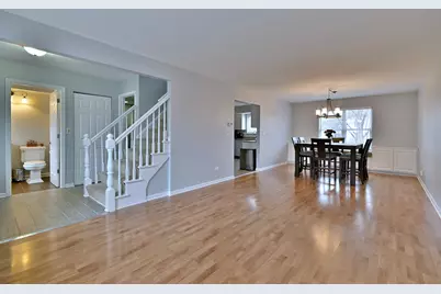 284 Bingham Circle, Mundelein, IL 60060 - Photo 13