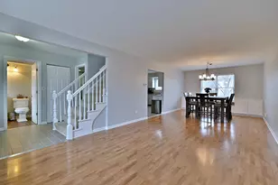 284 Bingham Cir, Mundelein, IL 60060 - Photo 13