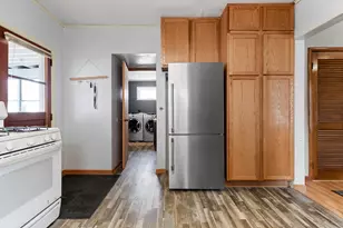 733 N 13th St, Dekalb, IL 60115 - Photo 11