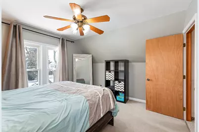 733 N 13th Street, Dekalb, IL 60115 - Photo 13