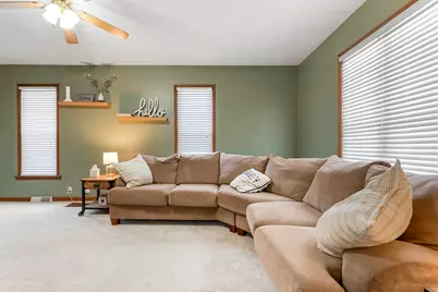 733 N 13th Street, Dekalb, IL 60115 - Photo 5