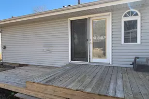 1124 E 1st Ave, Monmouth, IL 61462 - Photo 15