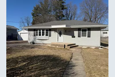 1124 E 1st Avenue, Monmouth, IL 61462 - Photo 1