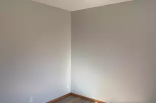 1124 E 1st Ave, Monmouth, IL 61462 - Photo 11