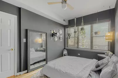 3108 W Belle Plaine Avenue #3, Chicago, IL 60618 - Photo 13