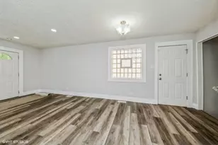 6545 S Hamilton Ave, Chicago, IL 60636 - Photo 3