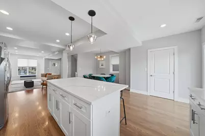 1627 N Lawndale Avenue, Chicago, IL 60647 - Photo 9