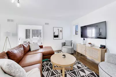 229 N Myrtle Avenue, Elmhurst, IL 60126 - Photo 5