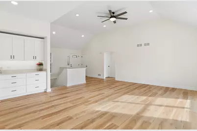 1142 Kate Drive, Yorkville, IL 60560 - Photo 7