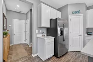 1008 Moraine Dr, South Elgin, IL 60177 - Photo 9