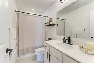 1030 Bogart St, Des Plaines, IL 60018 - Photo 25