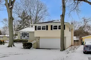123 Kainer Ave, Barrington, IL 60010 - Photo 3