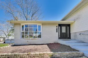 123 Kainer Ave, Barrington, IL 60010 - Photo 3