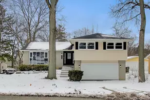 123 Kainer Ave, Barrington, IL 60010 - Photo 1