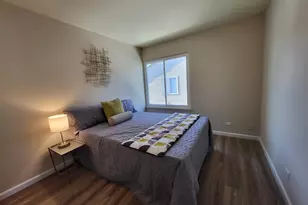 13 Marywood Ln, Bolingbrook, IL 60440 - Photo 9