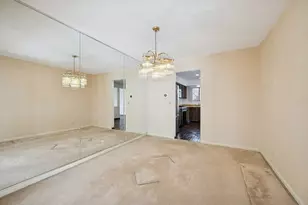 1265 Franklin Ln, Buffalo Grove, IL 60089 - Photo 11