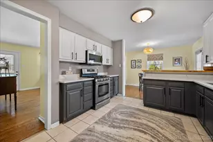 332 Evergreen Dr, Batavia, IL 60510 - Photo 13