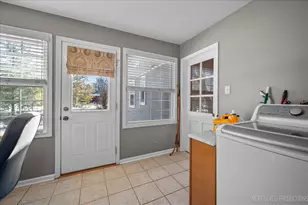 332 Evergreen Dr, Batavia, IL 60510 - Photo 15