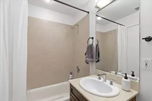222 S Racine Ave, Chicago, IL 60607 - Photo 11