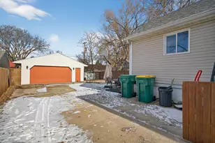 1225 Clara Ave, Joliet, IL 60435 - Photo 23