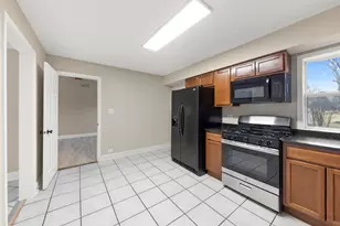 403 S Elizabeth St, Lombard, IL 60148 - Photo 7