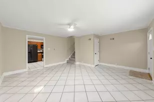 403 S Elizabeth St, Lombard, IL 60148 - Photo 3