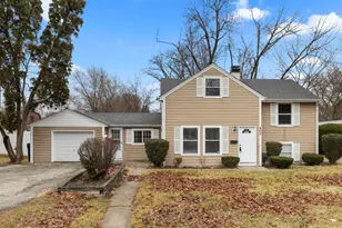 403 S Elizabeth St, Lombard, IL 60148 - Photo 1