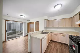 1429 Orleans Dr, Mundelein, IL 60060 - Photo 9