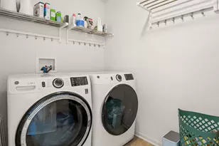 218 Middleton Ct, Elgin, IL 60124 - Photo 27