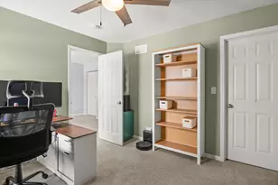 218 Middleton Ct, Elgin, IL 60124 - Photo 23