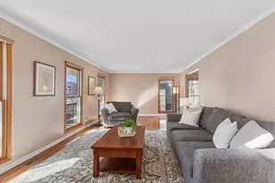 0N655 Courtney Ln, Winfield, IL 60190 - Photo 3