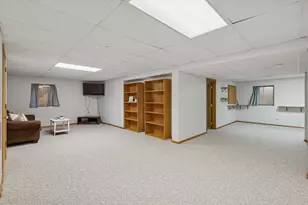 0N655 Courtney Ln, Winfield, IL 60190 - Photo 23