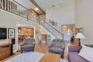 11144 Indian Woods Dr, Indian Head Park, IL 60525 - Photo 7