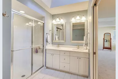 11144 Indian Woods Drive, Indian Head Park, IL 60525 - Photo 19