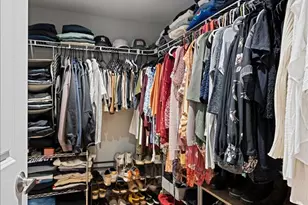 3432 W Melrose St, Chicago, IL 60618 - Photo 29