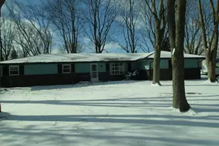 8022 Kelley Rd, Winnebago, IL 61088 - Photo 1