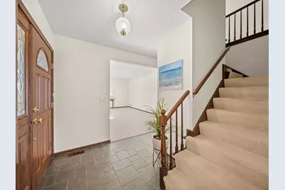 3058 Knollwood Lane, Glenview, IL 60025 - Photo 3