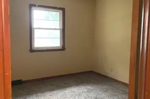 402/404 Woodrow St, Winnebago, IL 61088 - Photo 5