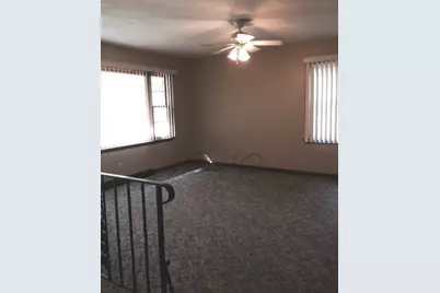 402/404 Woodrow Street, Winnebago, IL 61088 - Photo 11