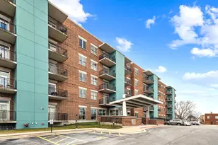 9355 Irving Park Rd, Schiller Park, IL 60176 - Photo 1