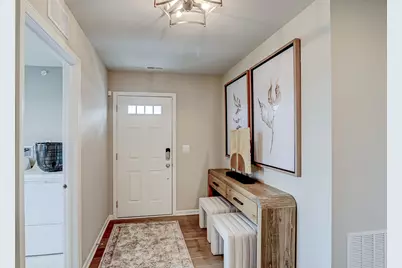 400 Comstock Road, South Elgin, IL 60177 - Photo 5