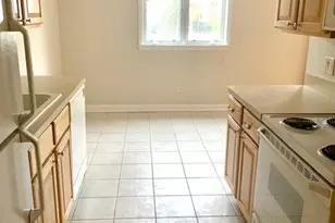 1264 W Byron St, Chicago, IL 60613 - Photo 3