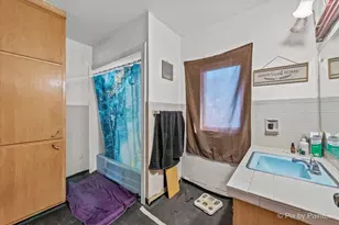 203 W Brown St, Harvard, IL 60033 - Photo 17