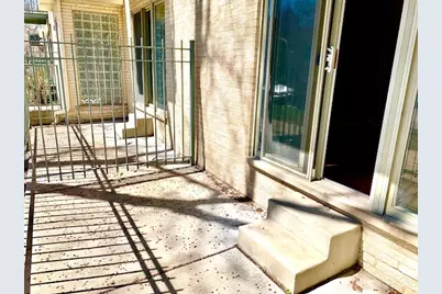 1246 W Byron Street #1, Chicago, IL 60613 - Photo 7