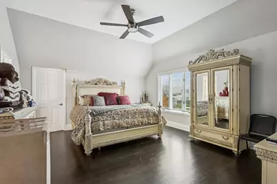 9200 Falling Waters Drive, Burr Ridge, IL 60527 - Photo 21