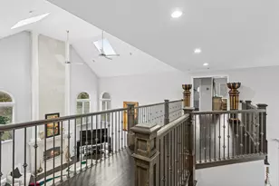 9200 Falling Waters Dr, Burr Ridge, IL 60527 - Photo 25