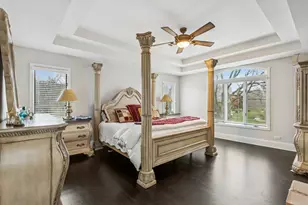 9200 Falling Waters Dr, Burr Ridge, IL 60527 - Photo 15